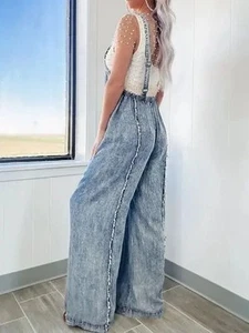 Gewaschener Denim-Overall mit eckigem Ausschnitt und weitem Bein – stilvolle & bequeme Passform - Bild 1 von 4