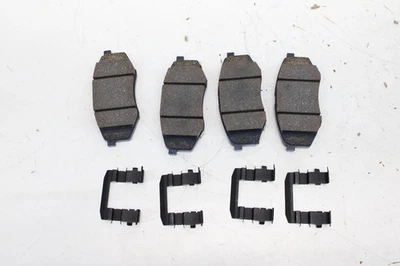 2011-2012 KIA SPORTAGE FRONT RIGHT & LEFT SIDE BRAKE CALIPER PADS SET OEM - Image 1 of 4