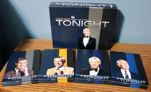 The Tonight Show - Johnny Carson 4 Decades of Classic Comedy 15 DVDS - MSRP $199 - Foto 1 di 12