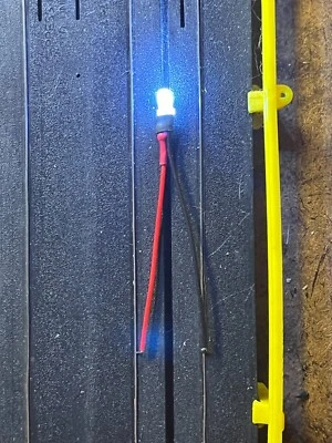 1 SLOT CAR LIGHT BRIGHT WHITE LED BULB 2" SHORT LEADS 1:43 SCALE FOR 3V TO 20VDC - Image 1 of 4