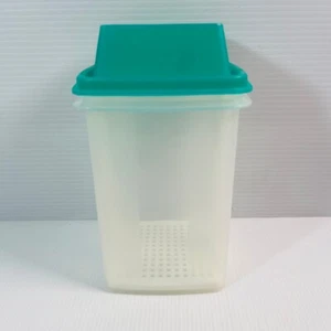 TUPPERWARE Pickle Keeper Green Lid Clear Body VINTAGE Storage Container - Picture 1 of 10