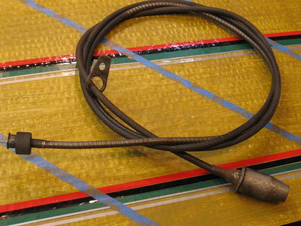 Cable velocímetro Packard Clipper Overdrive 1941-7.  Foto 1 de 1