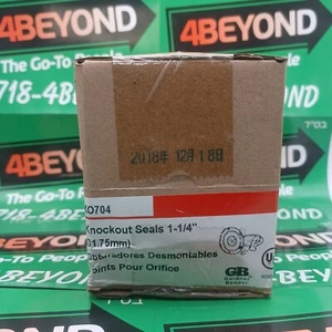 BOX of 25 KO704 Knockout Seals 1-1/4" GARDNER BENDER - Picture 1 of 7