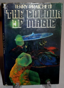 The Colour of Magic by Terry Pratchett 1983 St. Martin's Press BCE Hardcover DJ - Foto 1 di 6