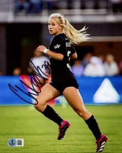 CHLOE RICKETTS SIGNED 8x10 PHOTO CELEBRATED RISING NWSL SOCCER STAR BECKETT BAS - Picture 1 of 2