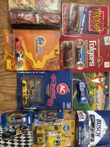 NASCAR PROMO ASSORTED COMBO POWER PIT STOP DIECAST 1:64 SCALE - Picture 1 of 24