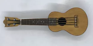 ISLAND HERITAGE UKULELE COMPANY UKULELE SHAPED TRINKET/JEWELRY BOX 8 Inches - Picture 1 of 9