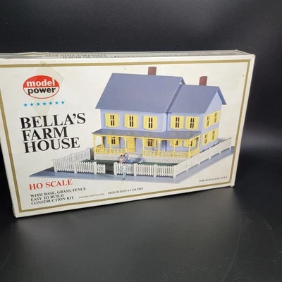 Model Power # 490 HO Scale Bella's Farm House Kit Complete  - Image 1 of 4