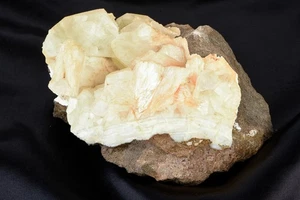 Apophyllit Kristalle mit Stilbit auf Matrix Mineral Probe Poonah Indien 3,4 Pfund - Bild 1 von 7