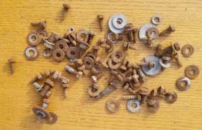 Pernos Herrajes Clip Delantero Camioneta Ford 1948-50 1949 1950 48 49 50 F1 F3 Foto 1 de 4