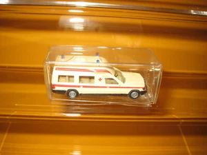 Wiking - 07018 - 1:87 - H0 - Mercedes-Benz Ambulanza Binz - Foto 1 di 3