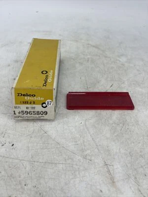 Lente de luz de marcador lateral Delco Guide 5965809 LH para Olds Oldsmobile 98 1973 nuevo en stock Foto 1 de 4