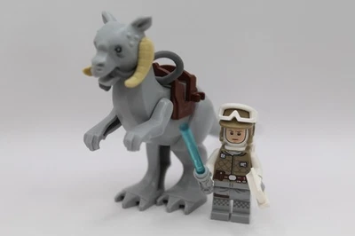 LEGO Luke Skywalker Minifigure & Tauntaun  7749 7879 75298 75340S Star Wars Lot - Image 1 of 3
