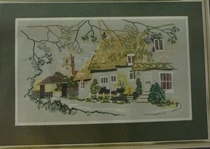 Laburnum Cottage Embroidery Kit - Picture 1 of 3