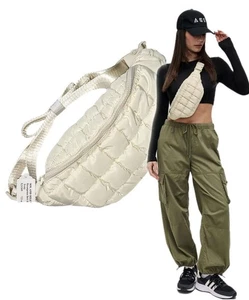 NEU MIT ETIKETT SOL AND SELENE Elfenbein RESUREGANCY GESTEPPTE GÜRTELTASCHE Hüfttasche - Bild 1 von 4