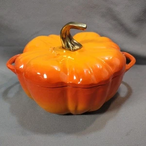 Staub 5.5 qt Cast Iron Dutch Oven Cocotte Pumpkin Rare Limited Edition Orange - Picture 1 of 24
