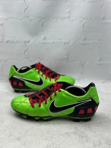 Nike Total 90 Men’s soccer football cleats size 42 US8.5 Very Rare Vintage Shoes - Picture 1 of 20
