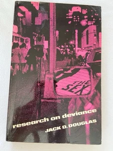 (1st Edition) Research on Deviance by Jack D. Douglas Paperback 1972 - Imagen 1 de 4