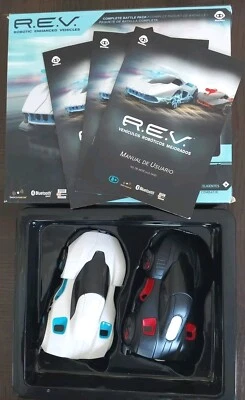 WowWee R.E.V. Robotic Enhanced Vehicles. Battle Pack 2 Cars B/W. PARTS OR REPAIR - Image 1 of 4