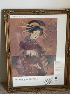Orlando Opera Madama Schmetterling gerahmtes Poster Illustrator Larry Moore, signiert - Bild 1 von 6