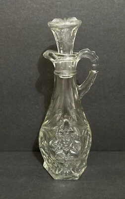 Vintage Anchor Hocking Star of David MCM Pressed Glass Cruet, 7.5” Tall - Image 1 of 4