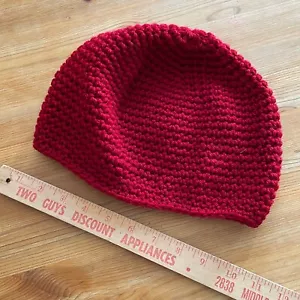 22-26 Zoll Erwachsene gehäkelt Spiralmuster rot Kufi Beanie Mütze 8 Zoll tief Winter - Bild 1 von 1