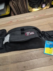NEU BASS OUTDOOR AMERIKA 6 TASCHEN SOFT TACKLE GEAR BAG BAUCHTASCHE NOS ANGELN - Bild 1 von 9