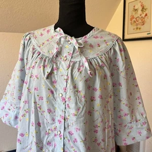 Carole Vintage floral nightgown pearl snaps sz M housecoat oversized cottagecore - Picture 1 of 8