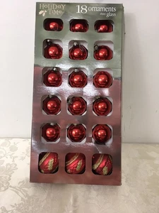 Vintage Schachtel mit 18 - 2,6" ROT Holiday Time glänzendes Glas Weihnachtsschmuck  - Bild 1 von 8