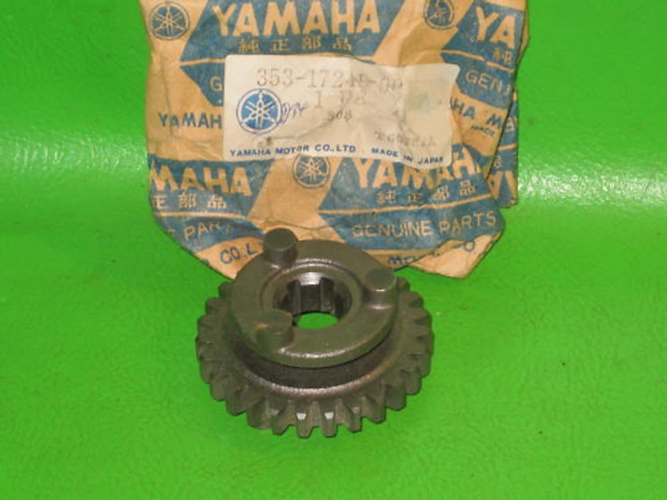 YAMAHA DT80 RD60 TY80 GT80 CUARTA RUEDA MARCHA 27-T NOS OEM # 353-17241-00 Foto 1 de 1