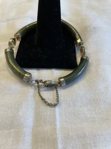 Vintage Jade und goldfarbene Glieder asiatisches Motiv Armband mit Sicherheitskette 8 Zoll - Bild 1 von 8