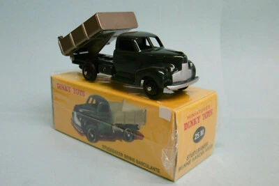 Dinky Toys / Atlas - STUDEBAKER BENNE BASCULANTE vert réf. 25 M Neuf NBO 1/43 - Photo 1/4
