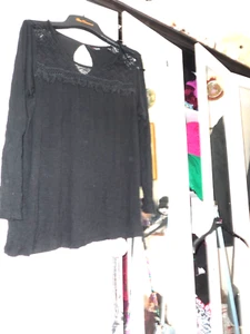 Yours t shirt 22-24 lace panel plus fringing at top - Picture 1 of 2