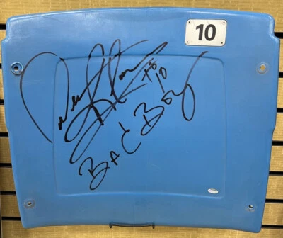 Respaldo de asiento Schwartz Pontiac Silverdome firmado por Dennis Rodman Foto 1 de 3