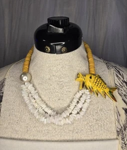 Vintage Beaded Necklace Carved Wooden Handpainted Yellow Fish Pendant Puka Shell - Picture 1 of 4