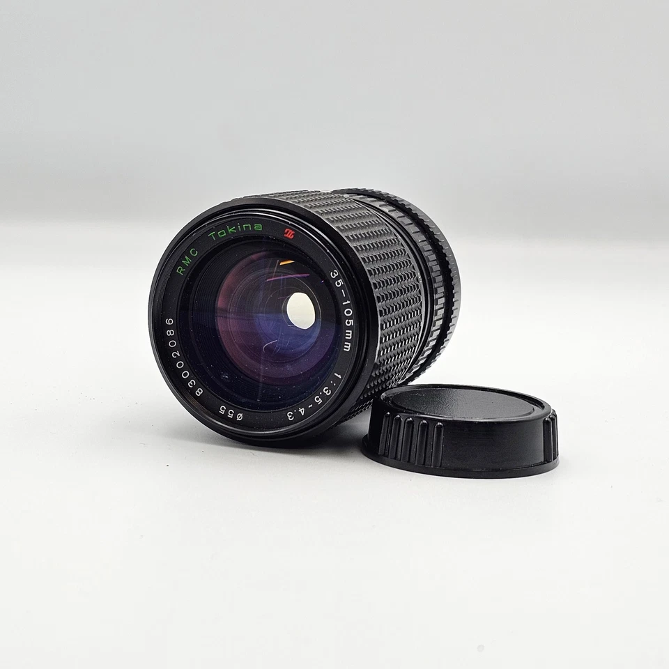 Tokina RMC 35-105mm f/3.5-4.3 zoom lens for Minolta MD mount - Image 1 of 4