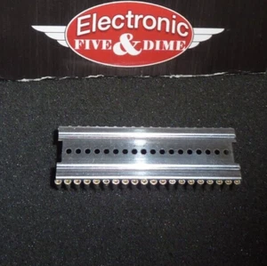 AUGAT - 740-AG14D - IC Socket. 40-pin - Picture 1 of 2