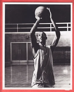 1964 SAN FRANCISCO U. GLOSSY TEAM ISSUE 8 X 10 JOE ELLIS - Picture 1 of 1