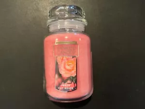 Yankee Candle Fresh Cut Roses Large Jar Candle 22 Ounces - Picture 1 of 3