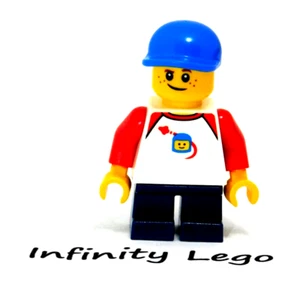 LEGO Boy in Space T-Shirt Minifigure Fun in the park City People (60134) - Picture 1 of 3