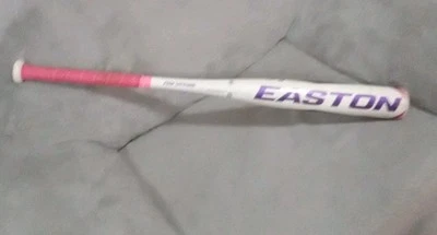 Softball bat size 28.                      - Image 1 of 4