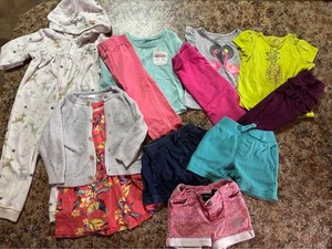 Bekleidungspaket Mädchen 18 Monate - 11 Teile - Bild 1 von 4