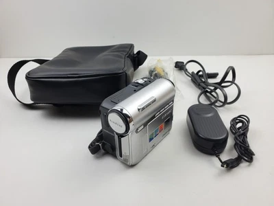 Samsung SC-D353 Mini DV Video Camcorder For Parts or Repair READ - Image 1 of 4