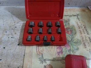 Snap On Tools BEX13A 13 Piece 3/8" Drive Hex Head Fastener Extractor Set 1missin - Bild 1 von 2