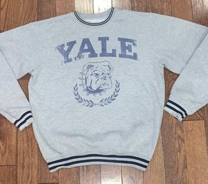 Yale University Bulldogs Gray Crewneck Sweatshirt - Picture 1 of 4