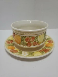 Vintage 70's Vernon Ware,Metlox Poppy Trail Della Robbia,Yellow/Multi Gravy Boat - Picture 1 of 10