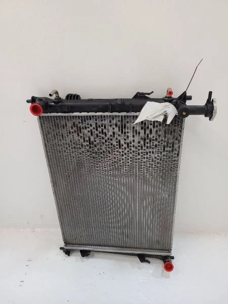 2011 12 2013 KIA FORTE 2.0L Radiator 253101M320 11-13 Foto 1 de 4