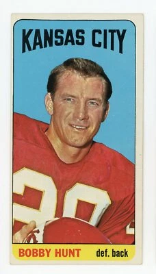 BOBBY HUNT 1965 TOPPS FOOTBALL TALL BOY #104 NM SP CARD KANSAS CITY CHIEFS 1 - Image 1 of 2