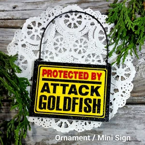 DECO Mini Sign PROTECTED by Attack Goldfish Gag Gift Fish Aquarium Decor New USA - Picture 1 of 5