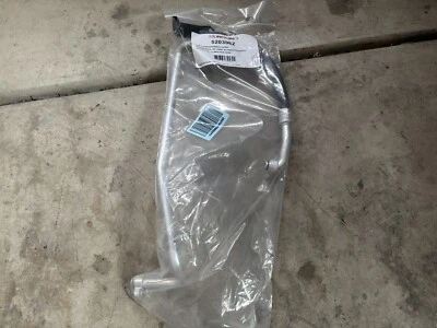 Manguera de succión de refrigerante aire acondicionado Sunsong 5203962 para: Mazda RX-8 2004-2008 Foto 1 de 4